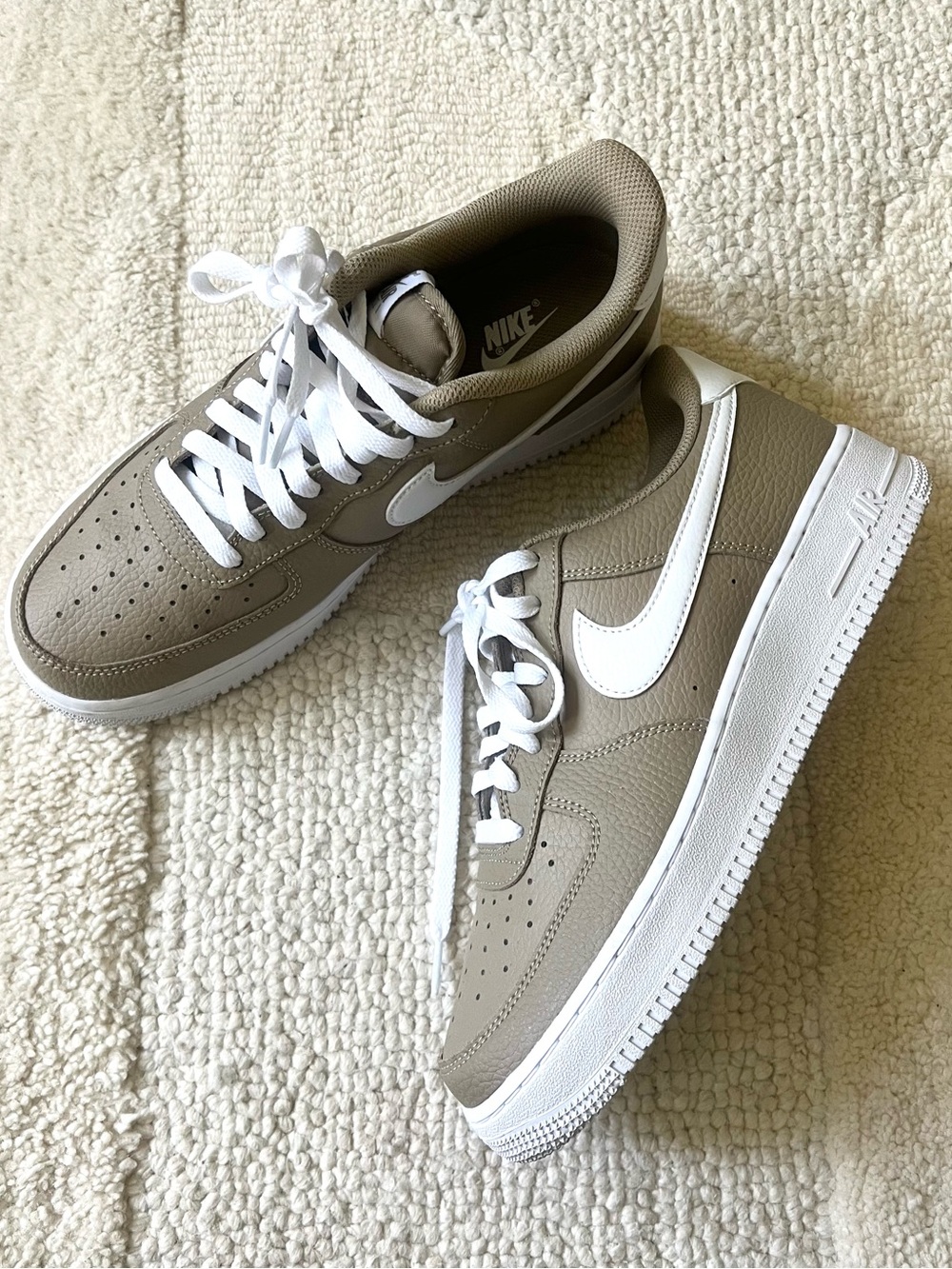 Nike Air Force 1 Low Shoes Mens Size 9.5 Leather Low Top Sneakers DV0804-200